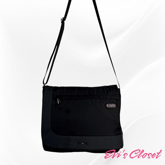 Tumi T-Tech Messenger Bag Laptop Work Bag Adjustable Shoulder Strap Black 5114 D - Picture 1 of 8